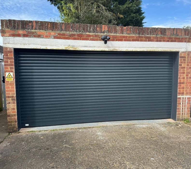 RAL 7016 рольставни гаража