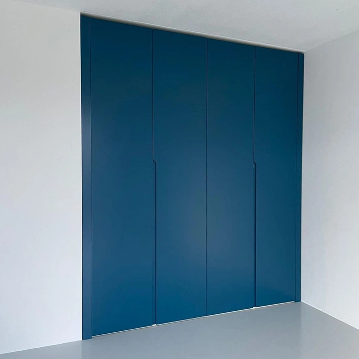 RAL 5009 на фасаде шкафа