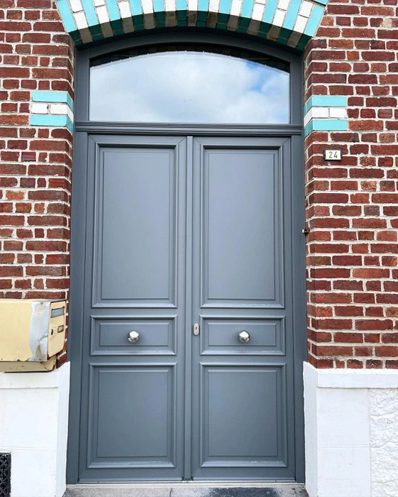 RAL 7012 двухсторчатая серая дверь