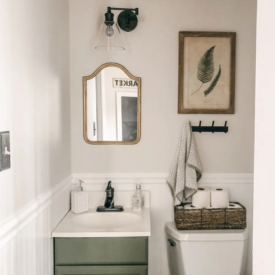 Sherwin Williams SW 7014 Eider White в интерьере фото