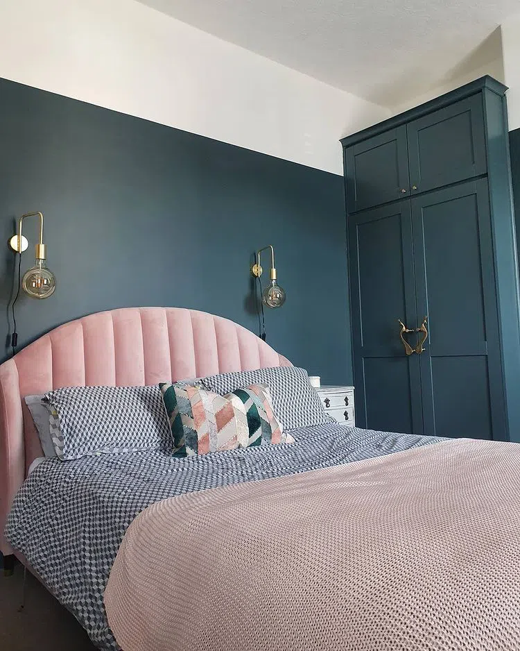 Спальная с глубоким зеленым Little Greene Harley Green