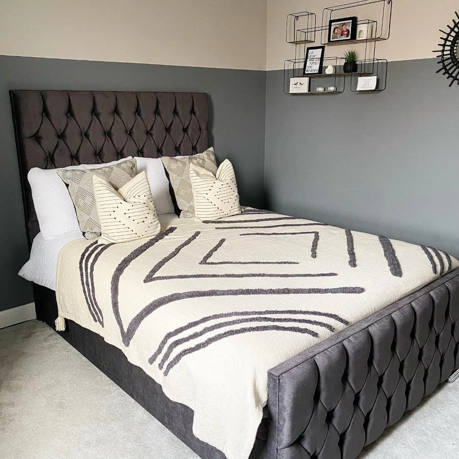 Dulux 00NN 25/000 Urban Obsession в интерьере фото