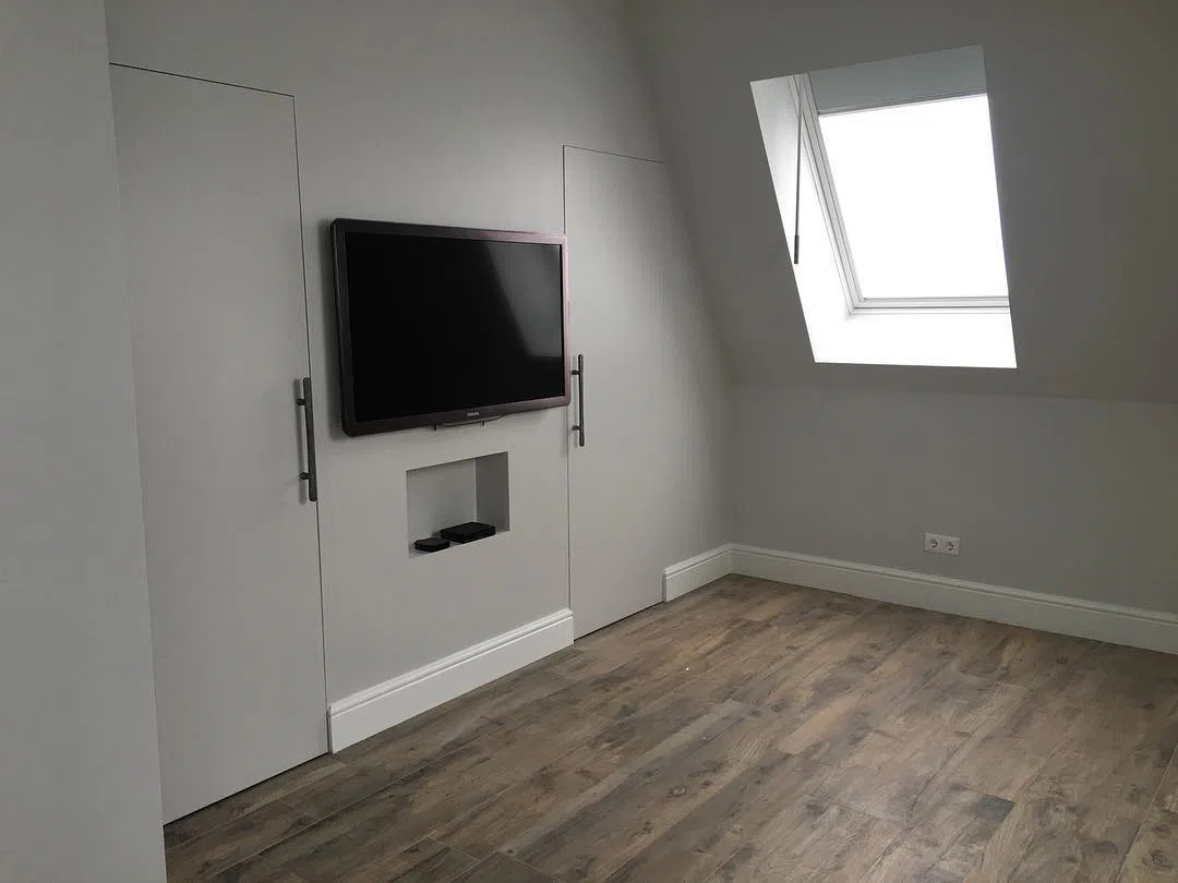 Пример интерьера с серыми стенами Ceviche 230