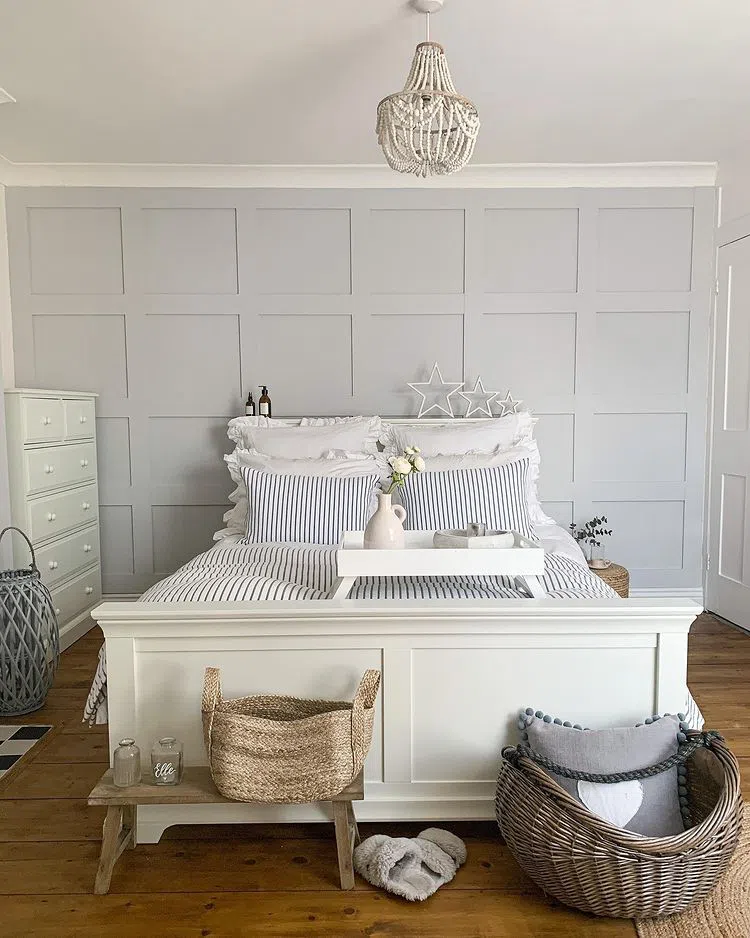 Настенные панели за кроватью цвета Farrow and Ball Dimpse 277