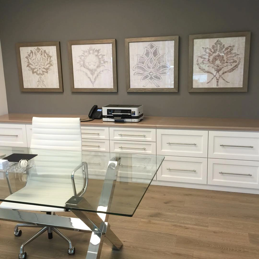 Sherwin Williams SW 7018 Dovetail в интерьере фото