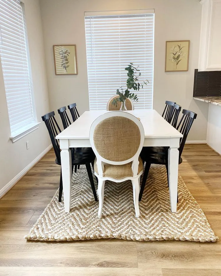 Sherwin Williams SW 9166 Drift of Mist в интерьере фото