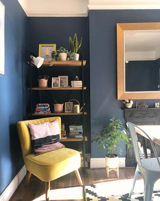 Пример цвета Dulux Breton Blue 30BB 10/112 на стенах