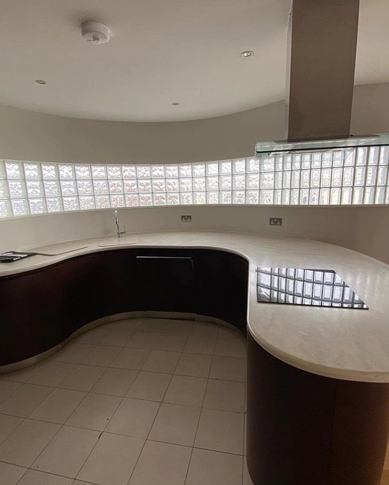 Dulux Khaki Mists 5 30YY 69/048 на кухне