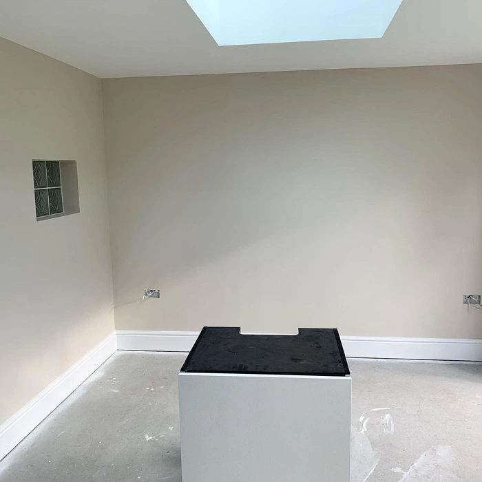 Dulux Prism White 30YY 71/073 бежевые стены