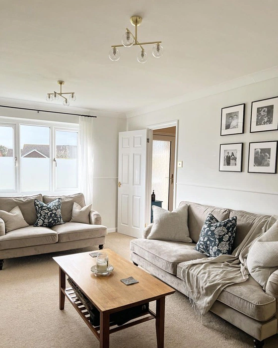 Dulux 30YY 72/018 светлые серые стены