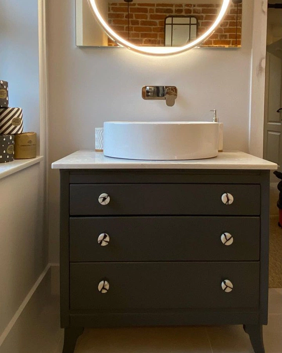 Dulux 30YY 72/018 в ванной