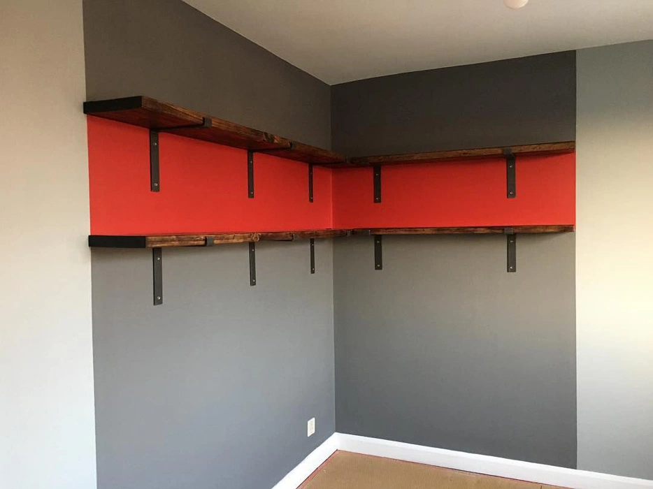 Красная краска Dulux 07YR 10/489 Ruby Fountain 2