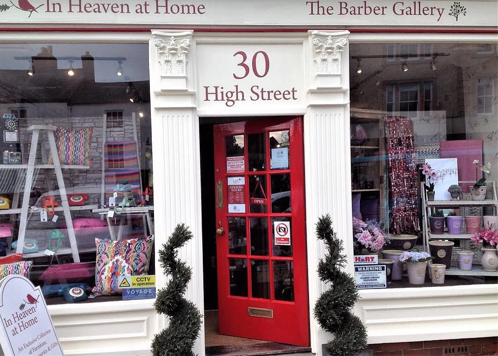 Dulux 07YR 10/489 Ruby Fountain 2 в экстерьере