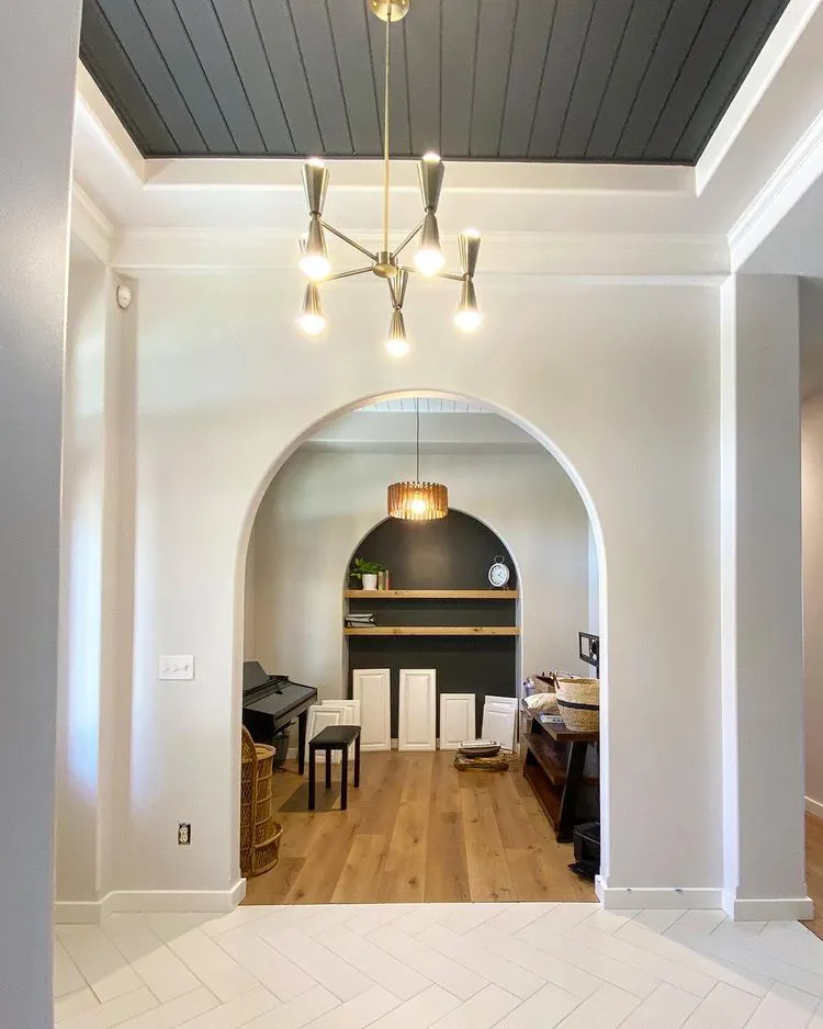 Sherwin Williams SW 7014 Eider White в интерьере фото