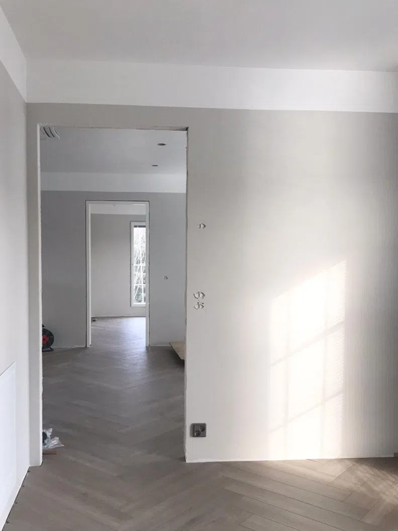 Бежевые стены колор-блок G486