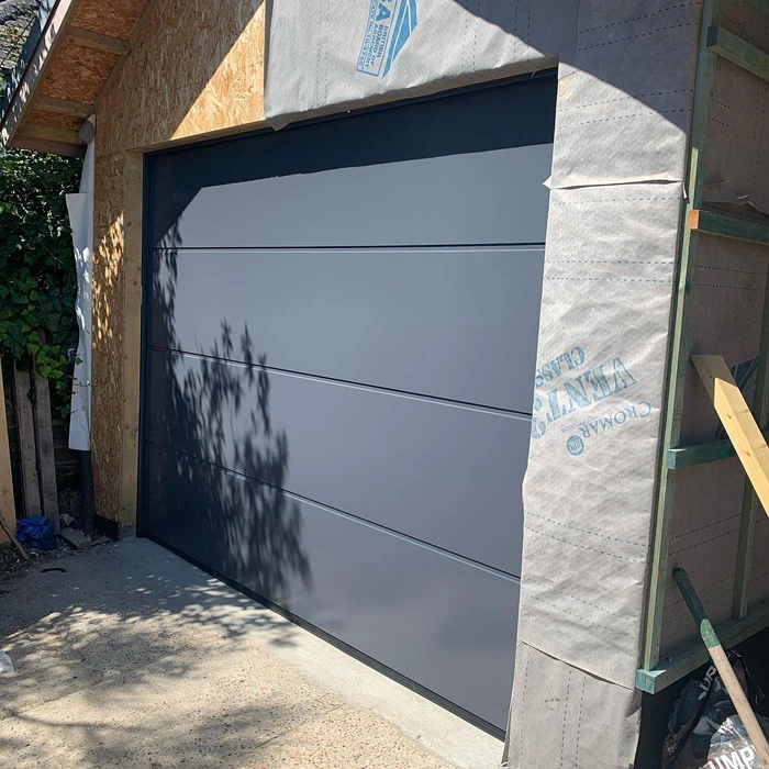 RAL 7024 двери гаража