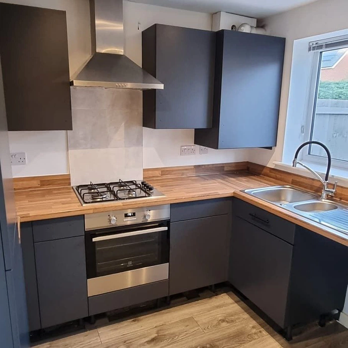 RAL 7024 графитовая кухня