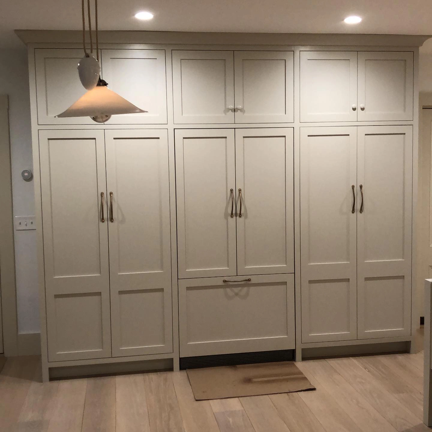 benjamin-moore HC-173 Edgecomb Gray в интерьере фото