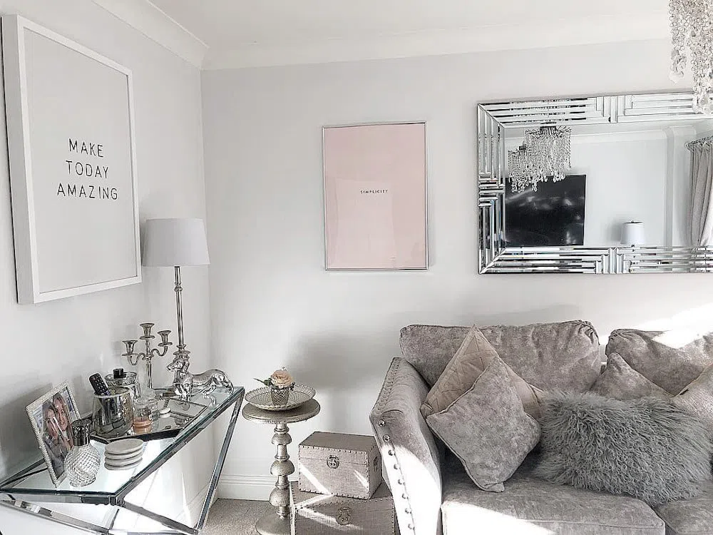 Светлая гостиная со стенами цвета Grey Steel 4 Dulux