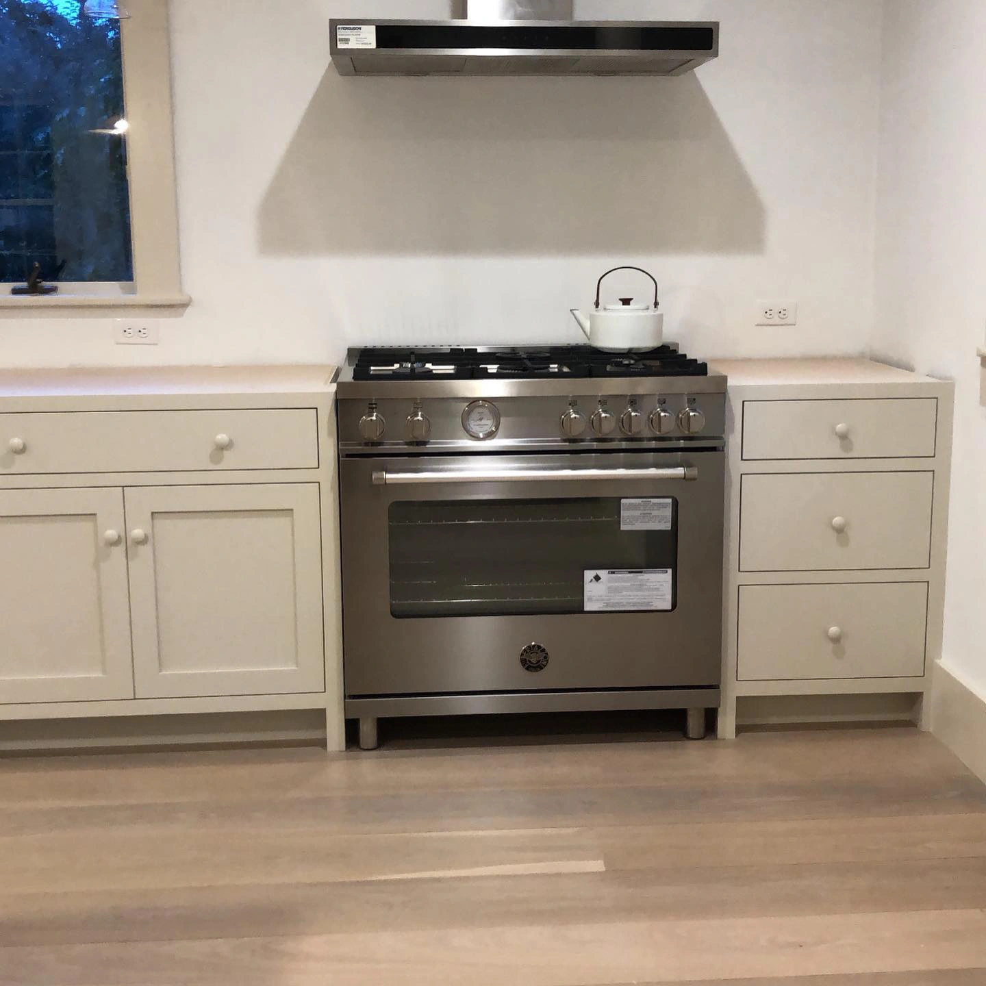 benjamin-moore HC-173 Edgecomb Gray в интерьере фото