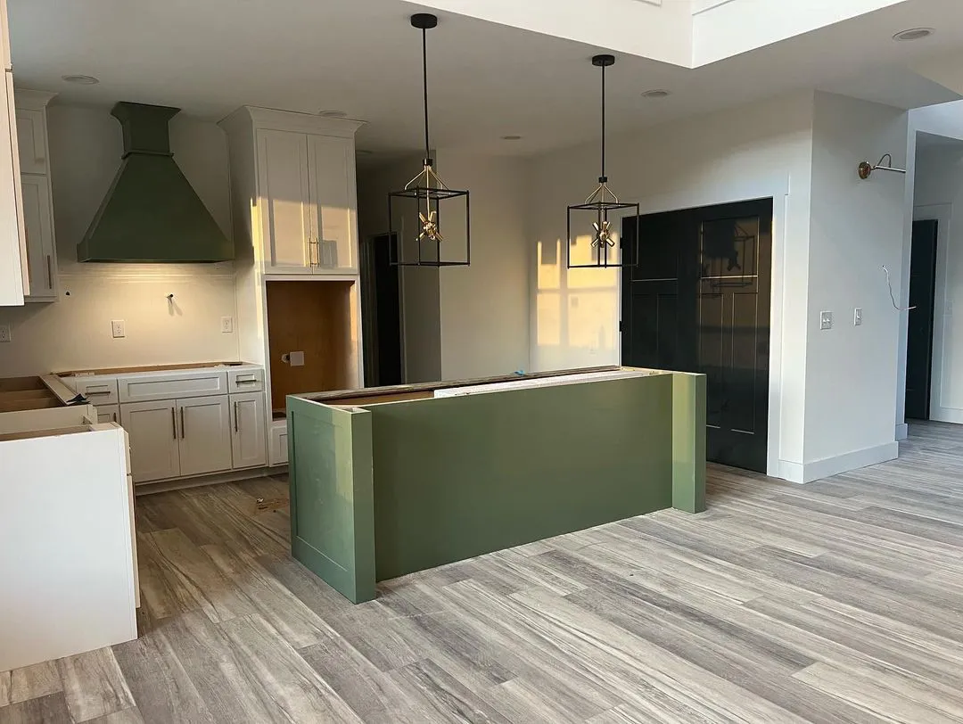 Sherwin Williams SW 6179 Artichoke в интерьере фото