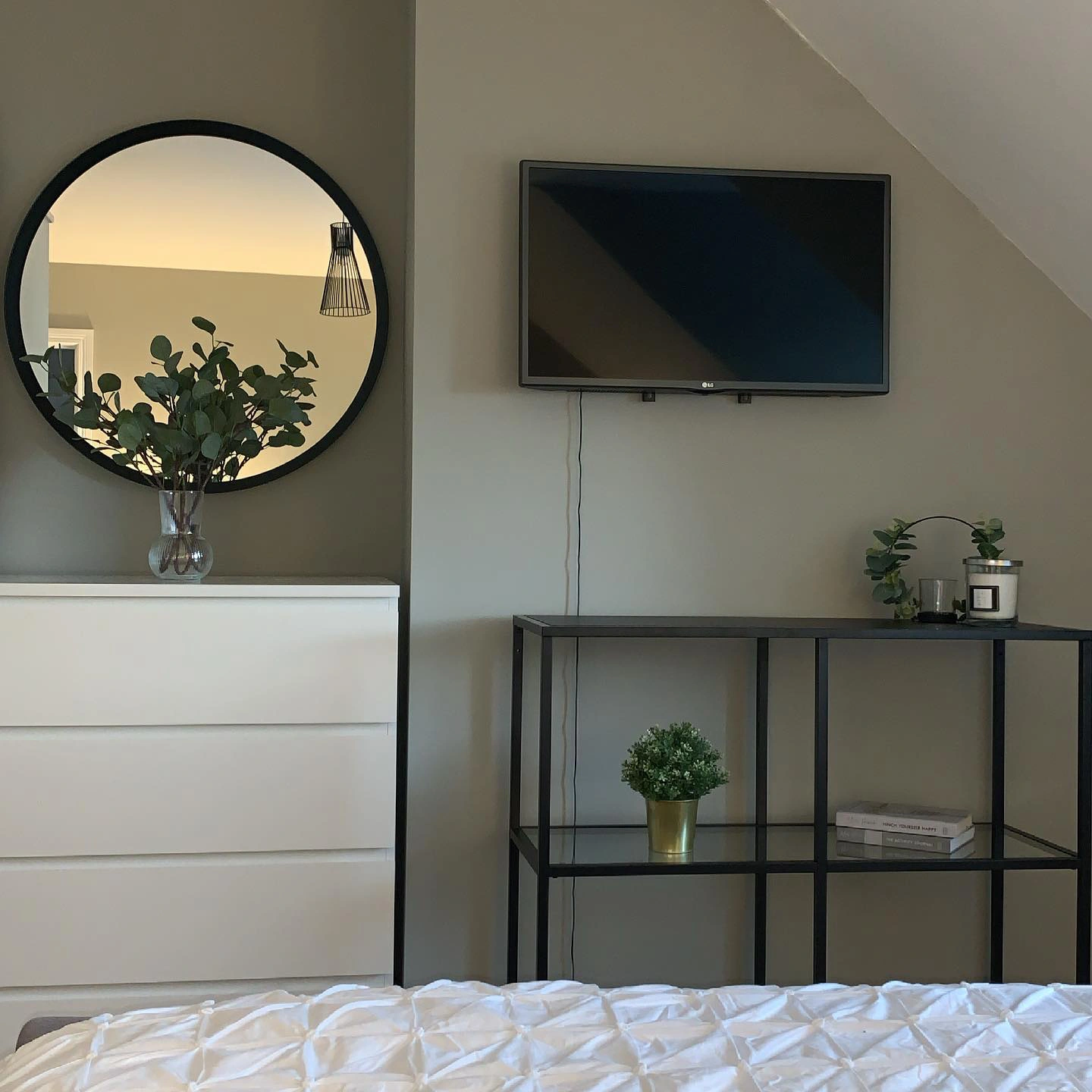 Farrow and Ball 88 Lamp Room Gray в интерьере фото