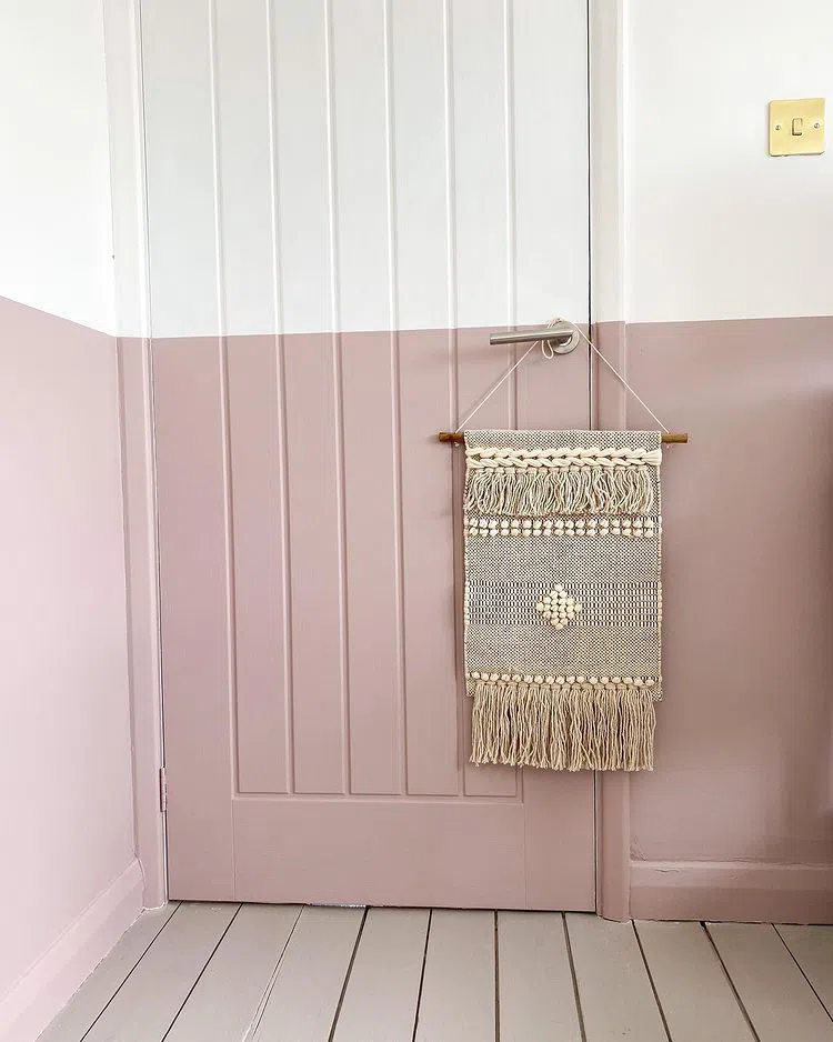 Интерьер колор-блок с розовым цветом Light Peachblossom