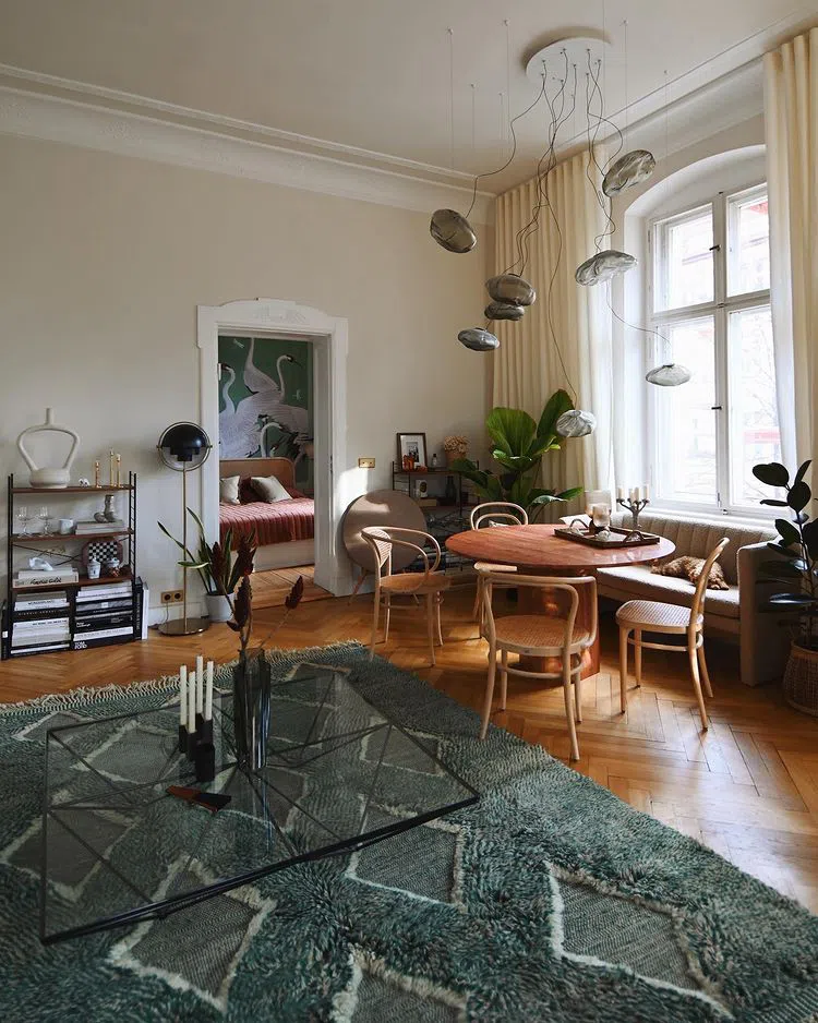 Фото интерьера с бежевыми стенами Linen Wash 33