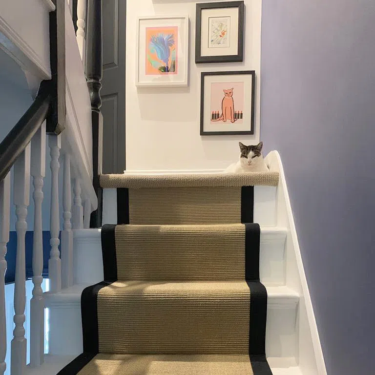 Приглушенный синий в интерьере Little Greene Pale Lupin