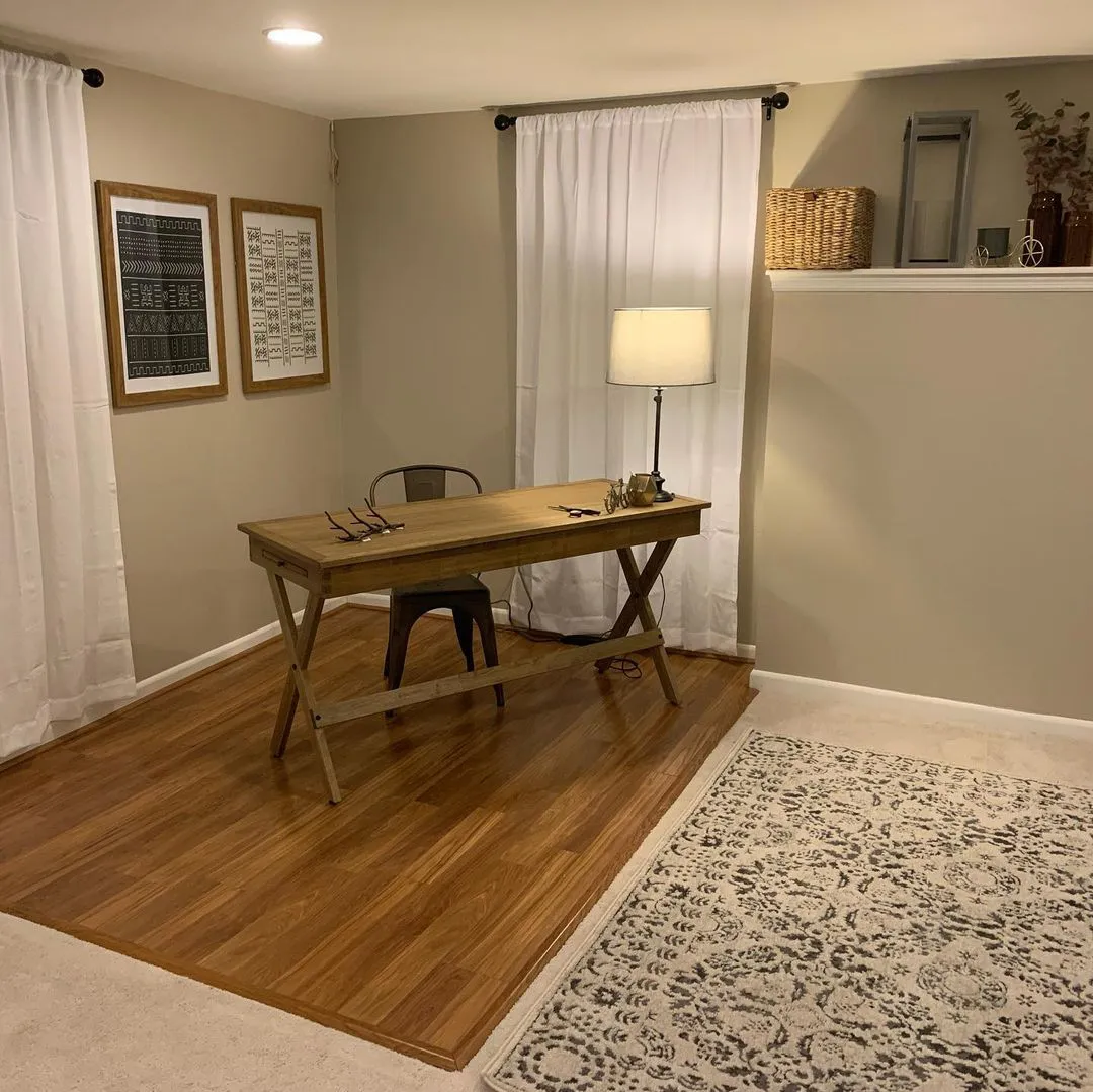 Sherwin Williams SW 7036 Accessible Beige в интерьере фото