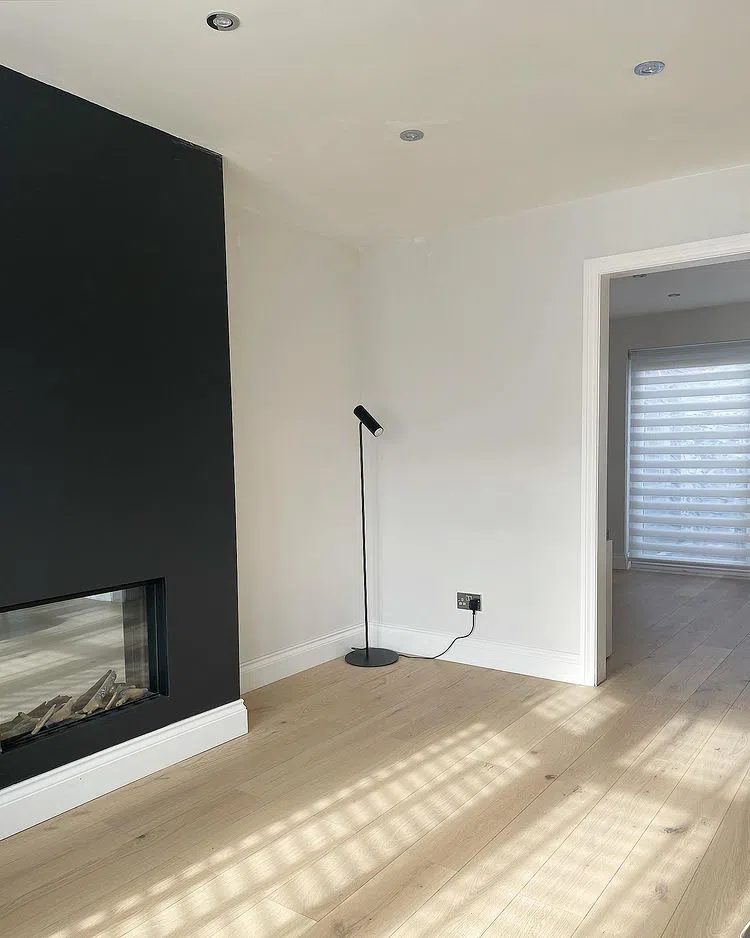 Скандинавский интерьер с цветом Dulux Night Jewels 6 (White Mist)