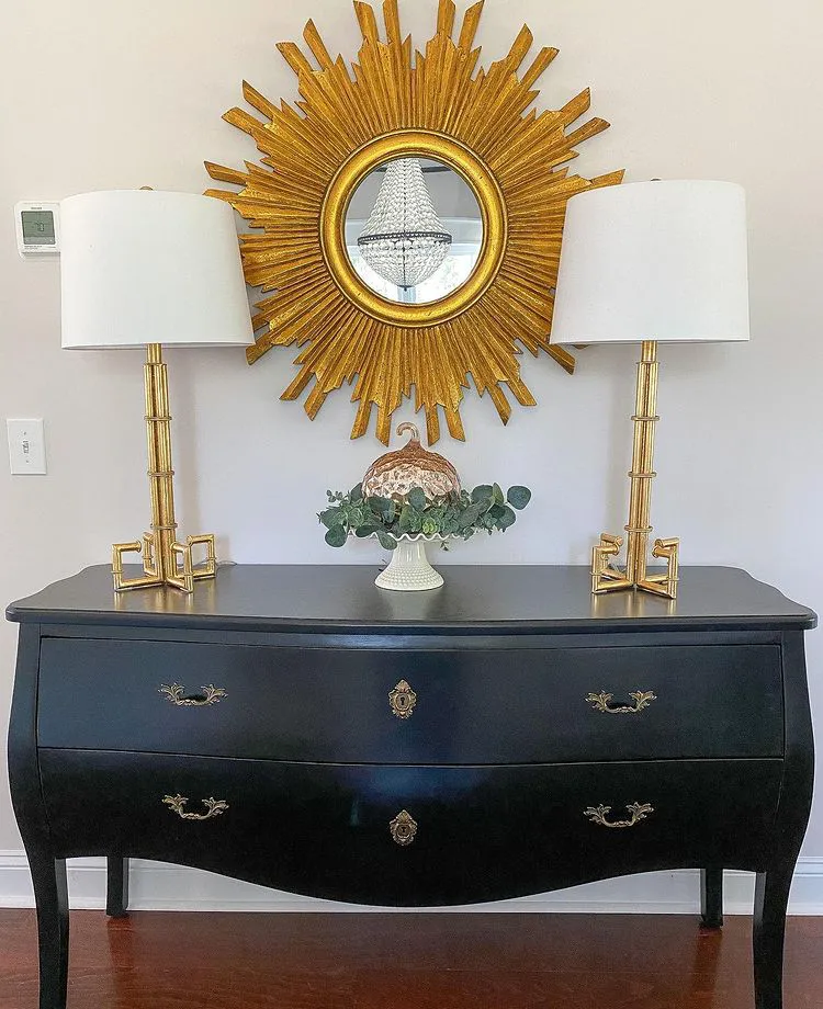 Sherwin Williams SW 7014 Eider White в интерьере фото