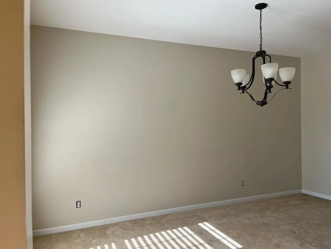 Sherwin Williams 9109 Natural Linen в интерьере фото