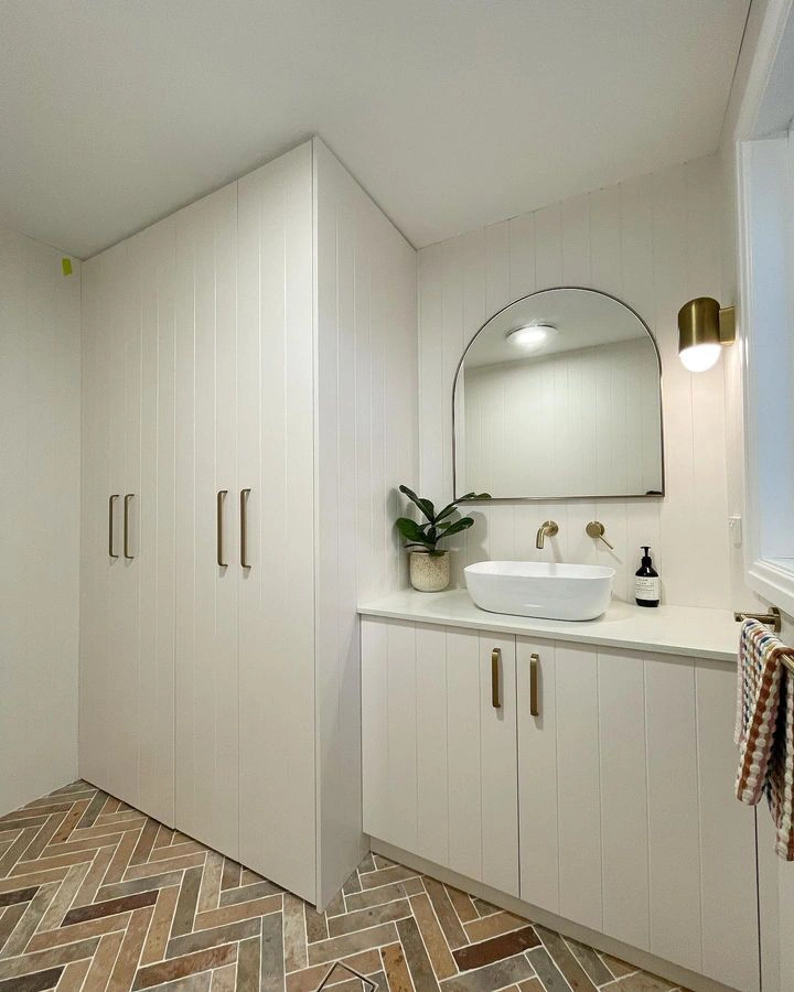 Dulux 50YY 83/029 Natural White в интерьере фото