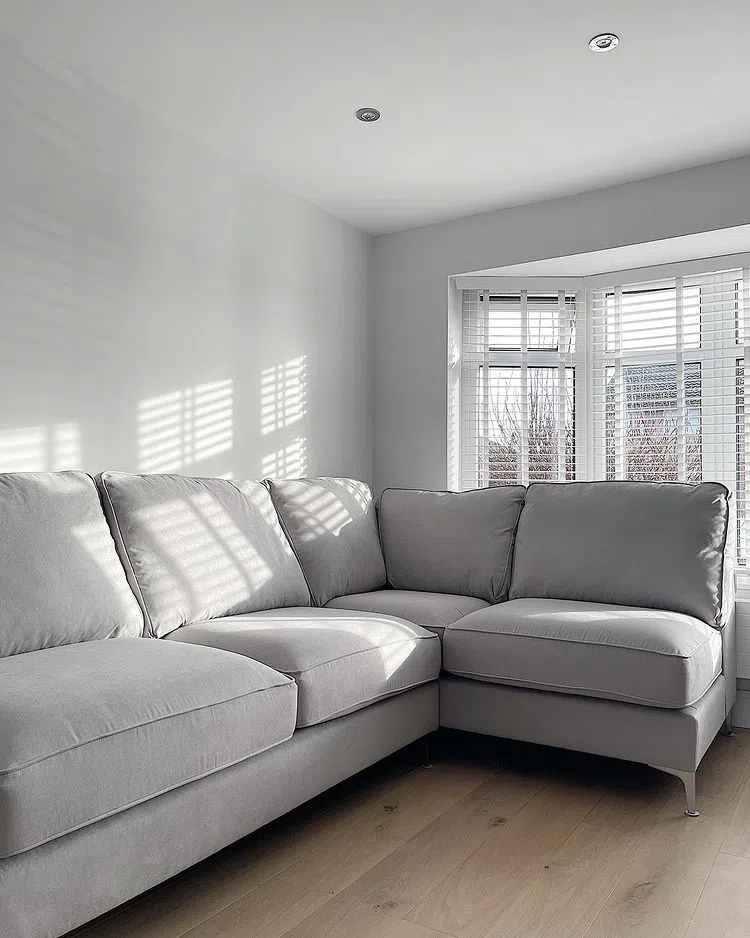 Современный интерьер с краской Dulux Night Jewels 6