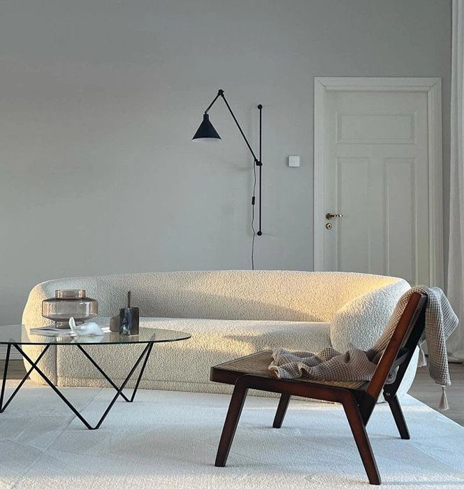 Tikkurila G486 интерьер с тедди-диваном