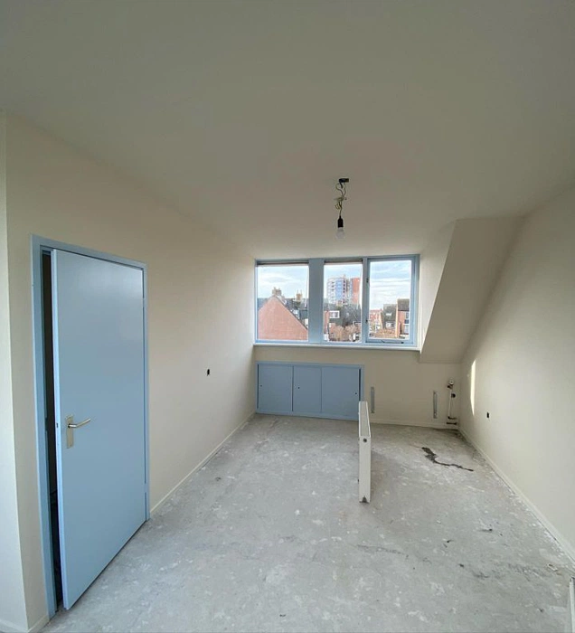 Светлый кремовый цвет RAL 9001 в интерьере