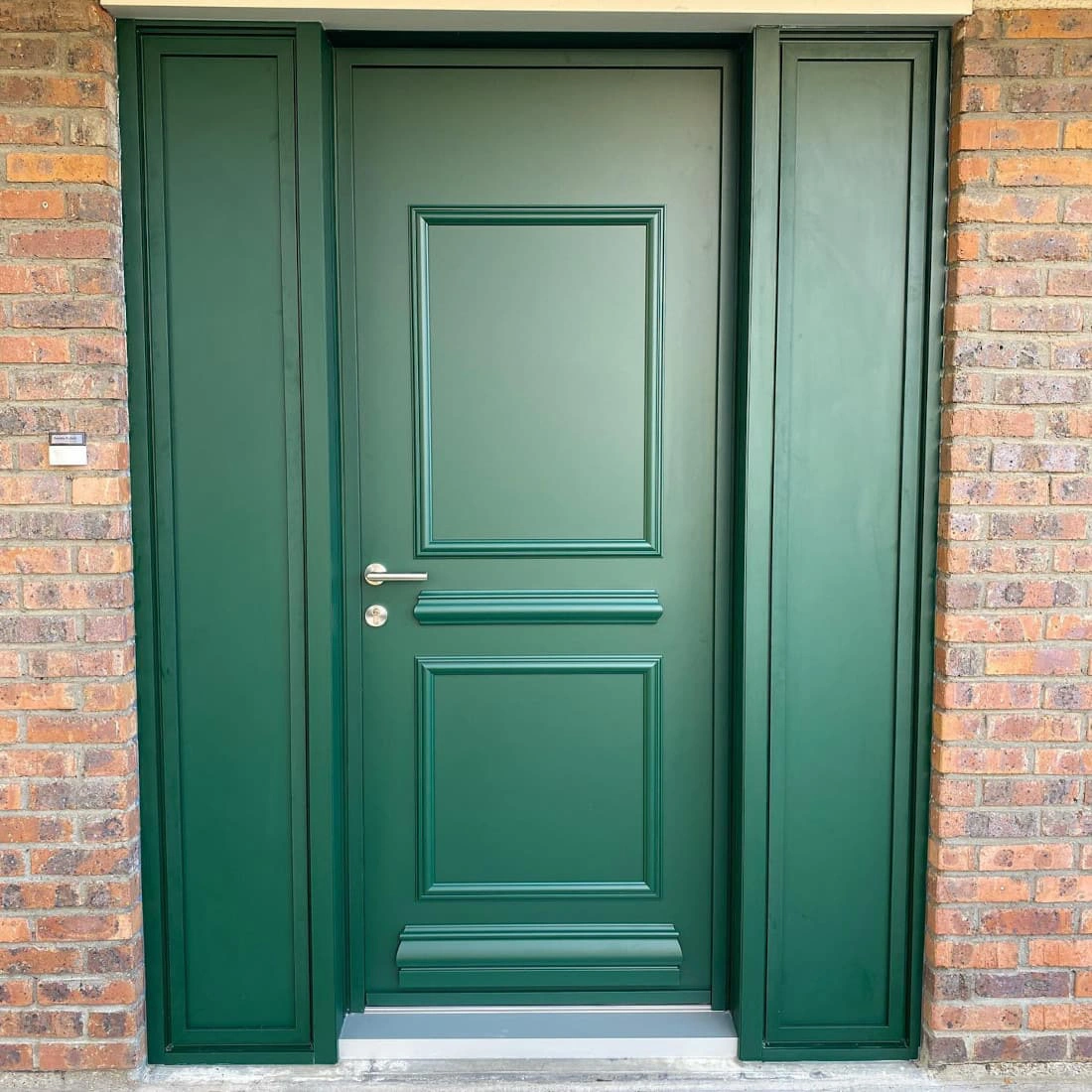 RAL Classic RAL 6005 Moss Green в интерьере фото