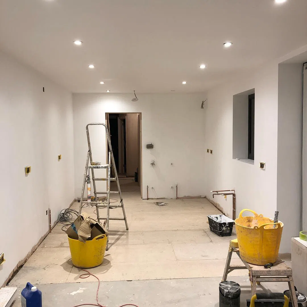 Ремонт с белыми стенами Little Greene Loft White