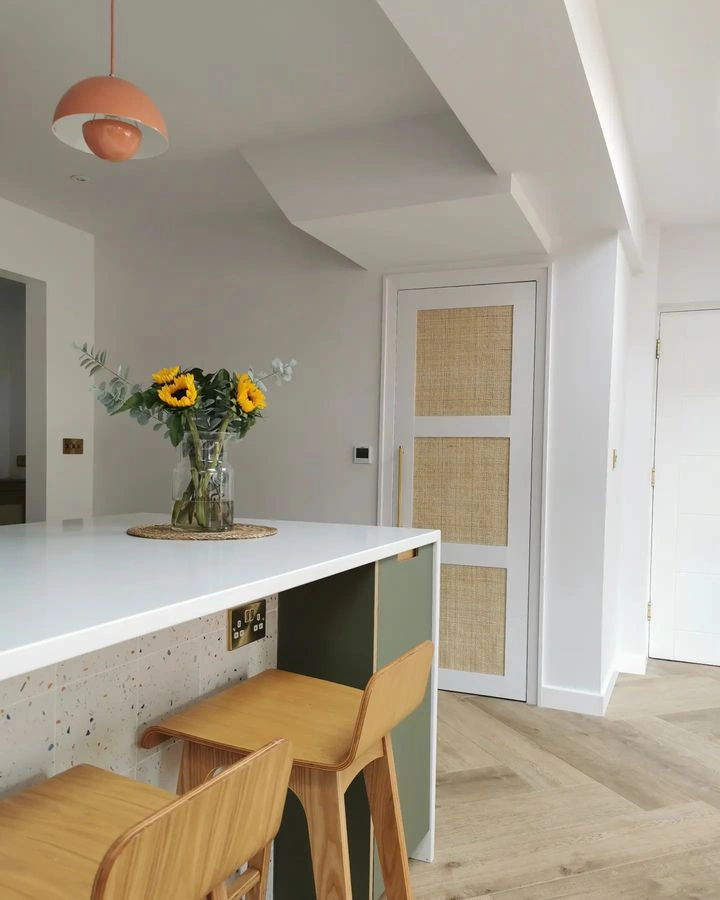 Dulux 50BG 83/009 Rock Salt в интерьере фото