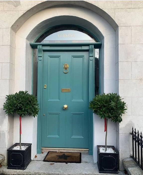 Tikkurila Шёлковый путь S440 крашеная входная дверь