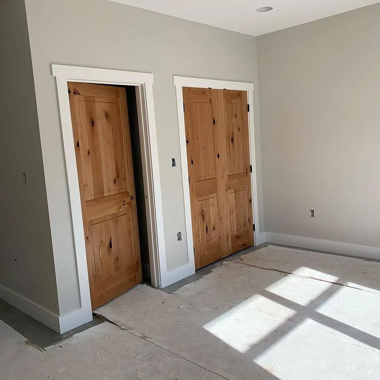 Sherwin Williams SW 7029 Agreeable Gray в интерьере фото