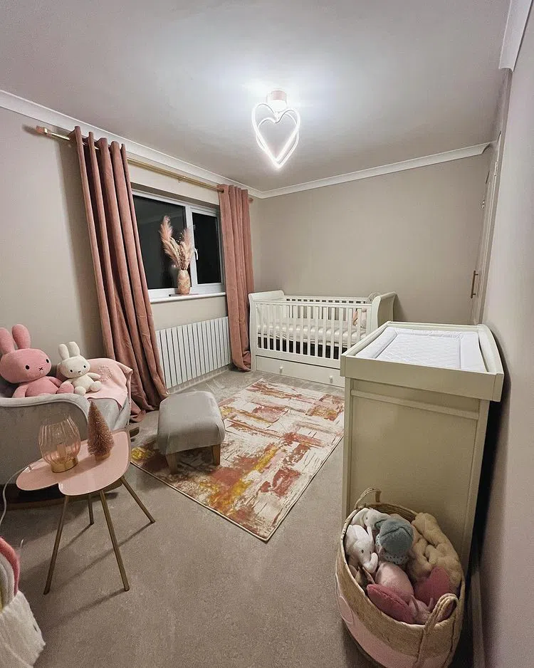 Бежевая детская с Farrow and Ball Skimming Stone