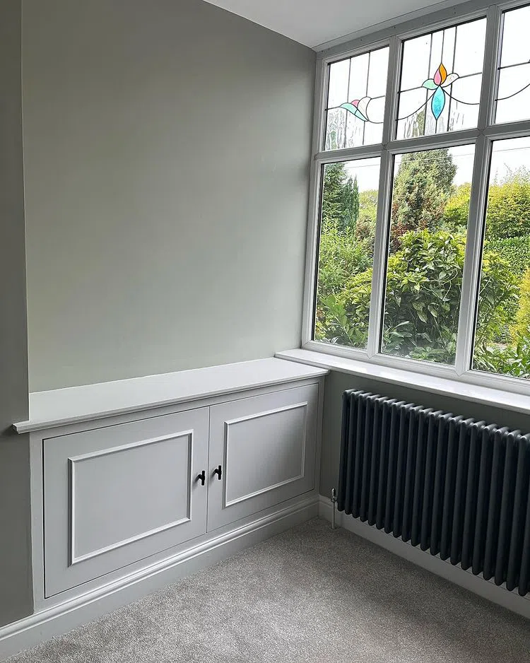 Dulux Stone Green 70YY 46/053 теплый серый в интерьере