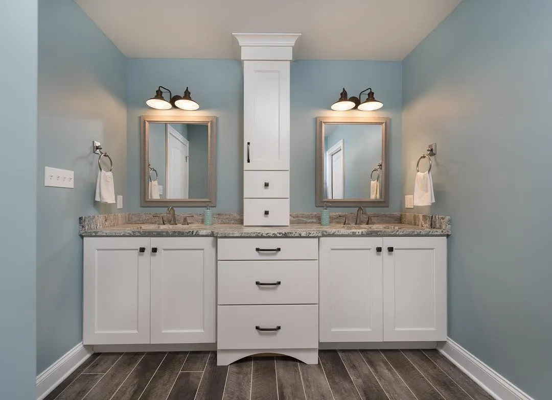 Sherwin Williams SW 6219 Rain в интерьере фото