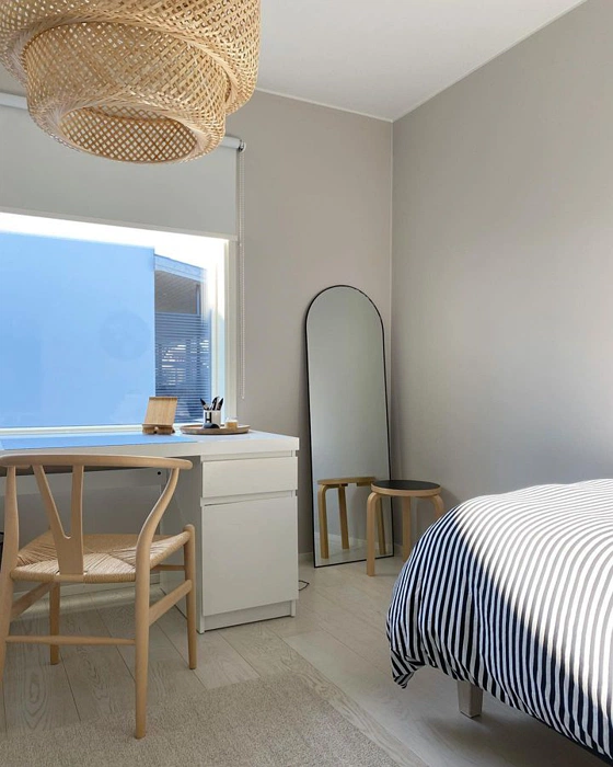 Tikkurila Кашемир X485 в бежевой спальне