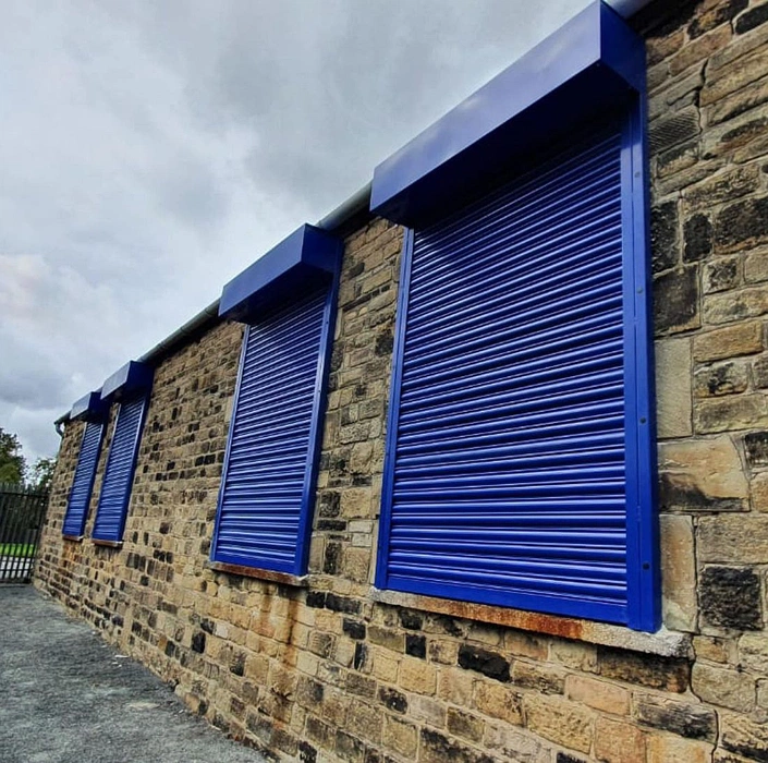 RAL 5002 синие рольставни