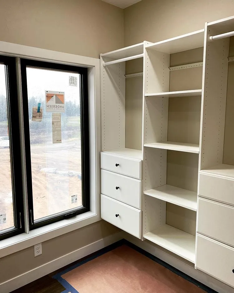 Sherwin Williams SW 7036 Accessible Beige в интерьере фото