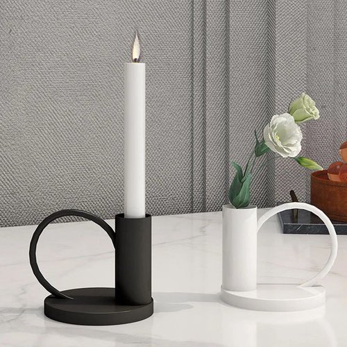 Черный подсвечник с держателем и подставкой