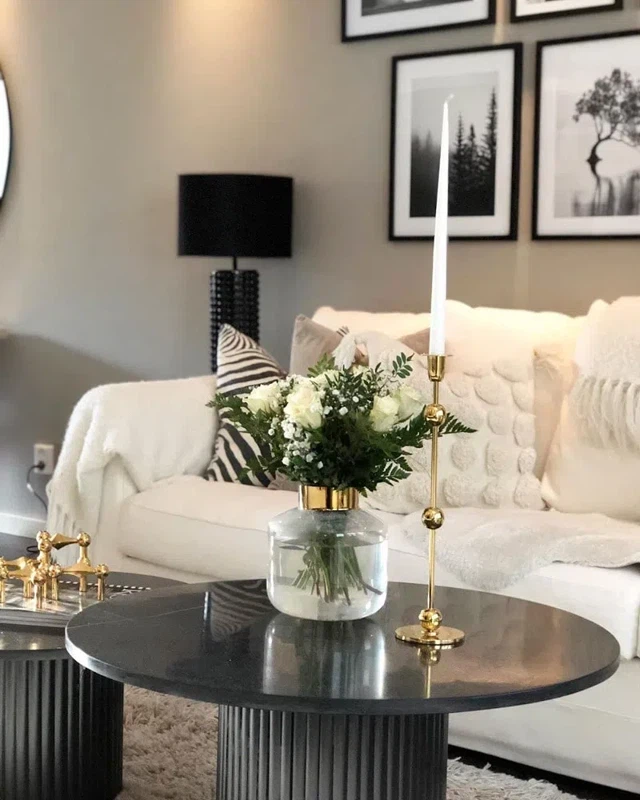 Тёплый серый интерьер